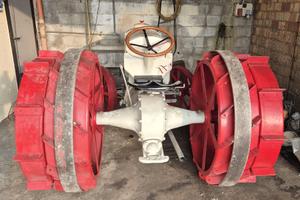 trattore agricolo FORDSON F del 1917 con bobine