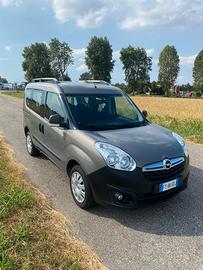 Opel combo 5 posti Autocarro