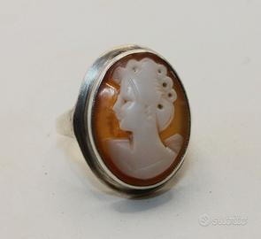 Esclusivo antico anello cammeo argento