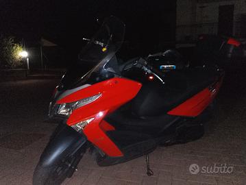 Scooter Kymco X Town 300 Iniezione, ABS di serie