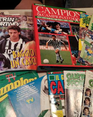 Collezione fascicoli calcio con poster 1980/1990