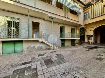 CASA SEMINDIPENDENTE A SANTA MARIA CAPUA VETERE