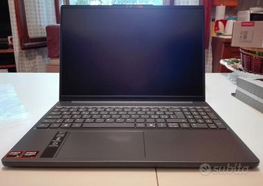 Lenovo IdeaPad Slim 3 AMD Ryzen 5 150 -NUOVO-