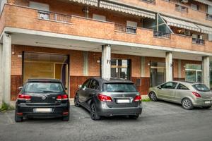 Locale commerciale a san quirico d'orcia