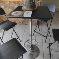 Tavolo da bar o cucina alto