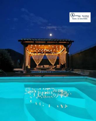 Villa di 200 m² con più di 5 locali a Sermoneta