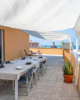Casa vacanze - attico con terrazzo vista mare