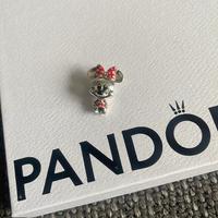 Charm Pandora Disney Minnie con abito e fiocco a p