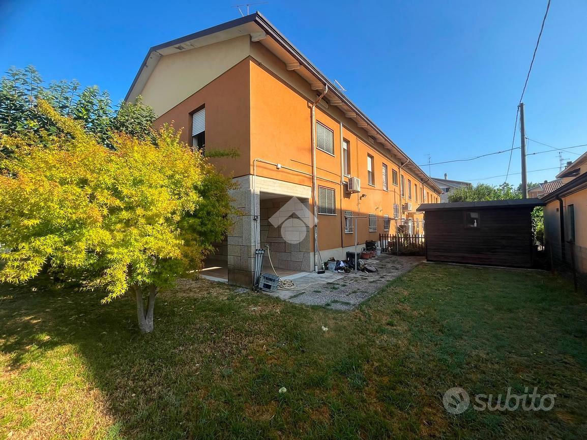 Casa – Castelnovo di Sotto - Vista 3