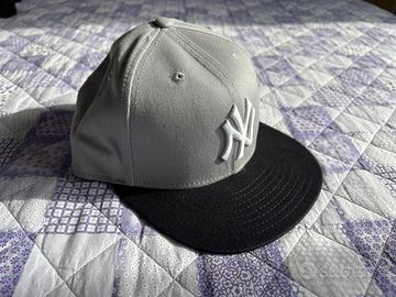 Cappello New Era 9Fifty NY Yankees grigio-blu