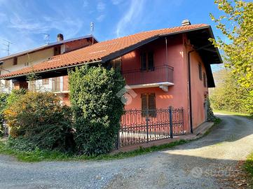 CASA SEMINDIPENDENTE A FIANO