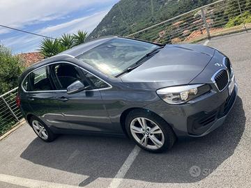 BMW 216d Active Tourer Business