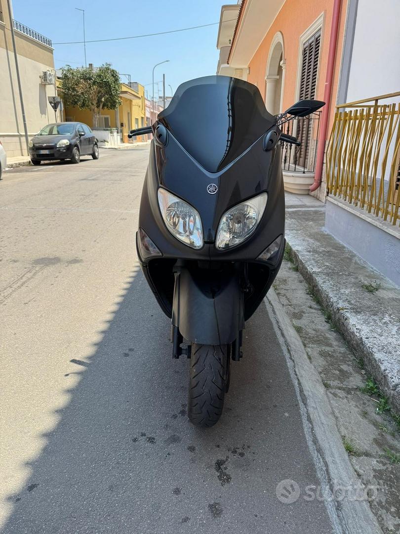 Moto Usate Tmax 2001 Usato Scooter Usati Cercasi T Max Usato Scudo