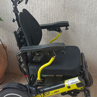 Carrozzina elettrica MAYA pieghevole a libro