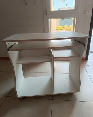 Scrivania per PC con ruote RITIRO A MANO 