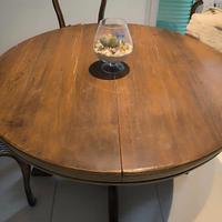 tavolo in legno classico 