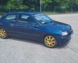 Renault Clio 1.8 16v