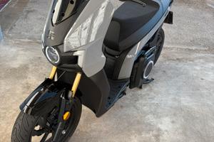 SEAT MÓ Performance 125 – Pari al nuovo – 3.800 km