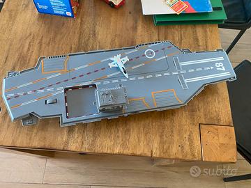 Gioco portaerei con suoni