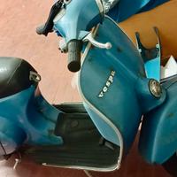 Vespa ET3 conservata