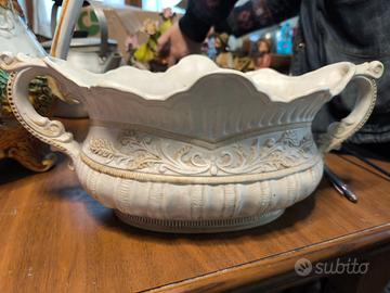 Centro tavola in ceramica di Capodimonte numerato