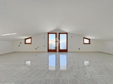 MANSARDA A SILVI