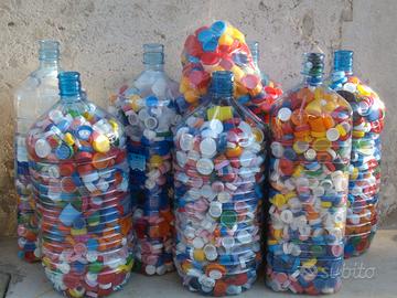 Tappi di plastica