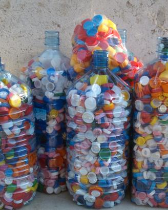 Tappi di plastica