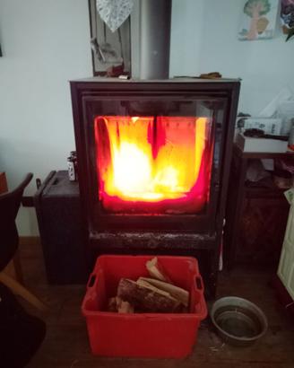 Stufa a legna