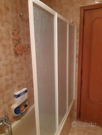 Coprivasca pieghevole in plastica