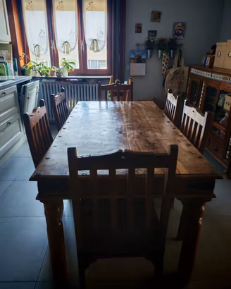 tavolo con sedie