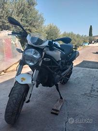 Ducati Monster 696 2012