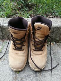 Scarponcini da ragazzo/uomo.