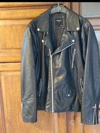 giacca nera in similpelle