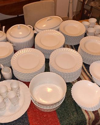 Servizio Ginori stoviglie bianche