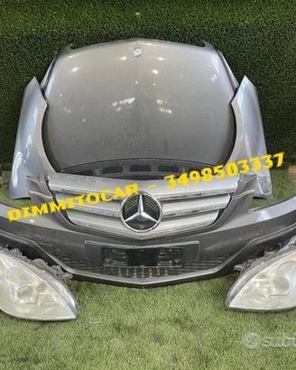Mercedes Classe B 2011 Ricambi parte anteriore