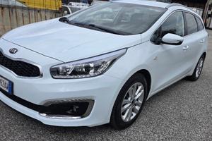 Kia Ceed cee'd 1.6 CRDi 110 CV SW Active 100 km