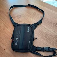 marsupio sulla  gamba per moto