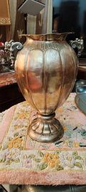 Vaso Vintage  con Manici Decorativi