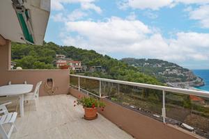 Appartamento di 80 m² con 3 locali e box auto a Be