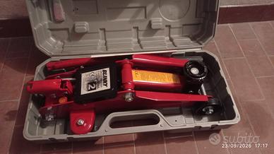 Cric per auto