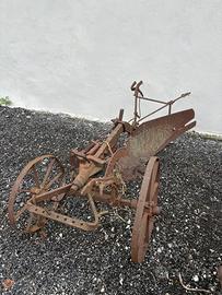 Aratro antico da esposizione