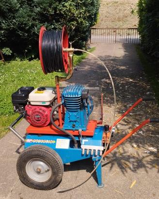 Motocompressore con forbici potatura