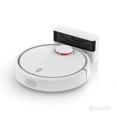 Robot aspirapolvere Xiaomi Roborock Vacuum - Elettrodomestici In vendita a  Asti