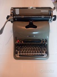 macchina da scrivere Olivetti Lexikon 80