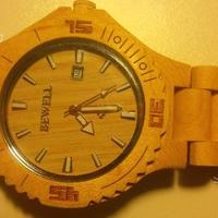 Orologio in legno Bewell