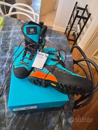 Scarponi da Montagna da donna Scarpa ribelle lite