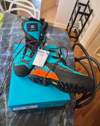 Scarponi da Montagna da donna Scarpa ribelle lite