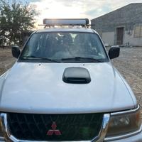 Mitsubishi pajero gls 2.5