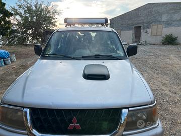 Mitsubishi pajero gls 2.5
